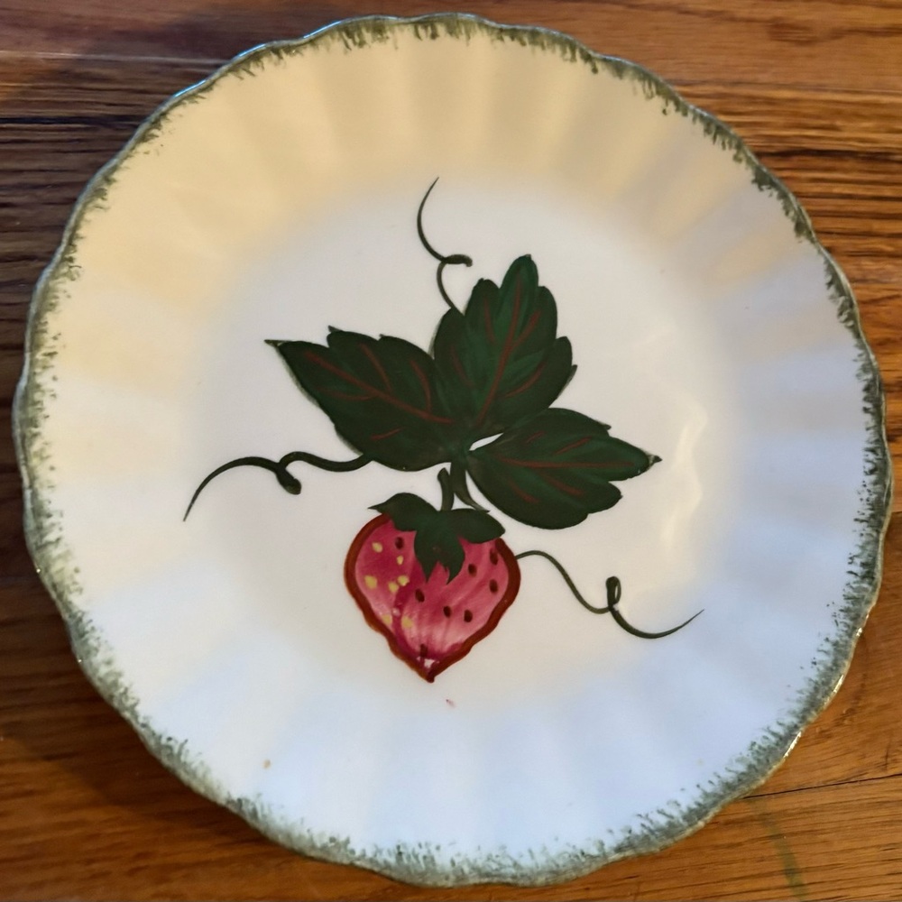 Blue Ridge Pottery Assorted Dishes - Picture 10 of 15